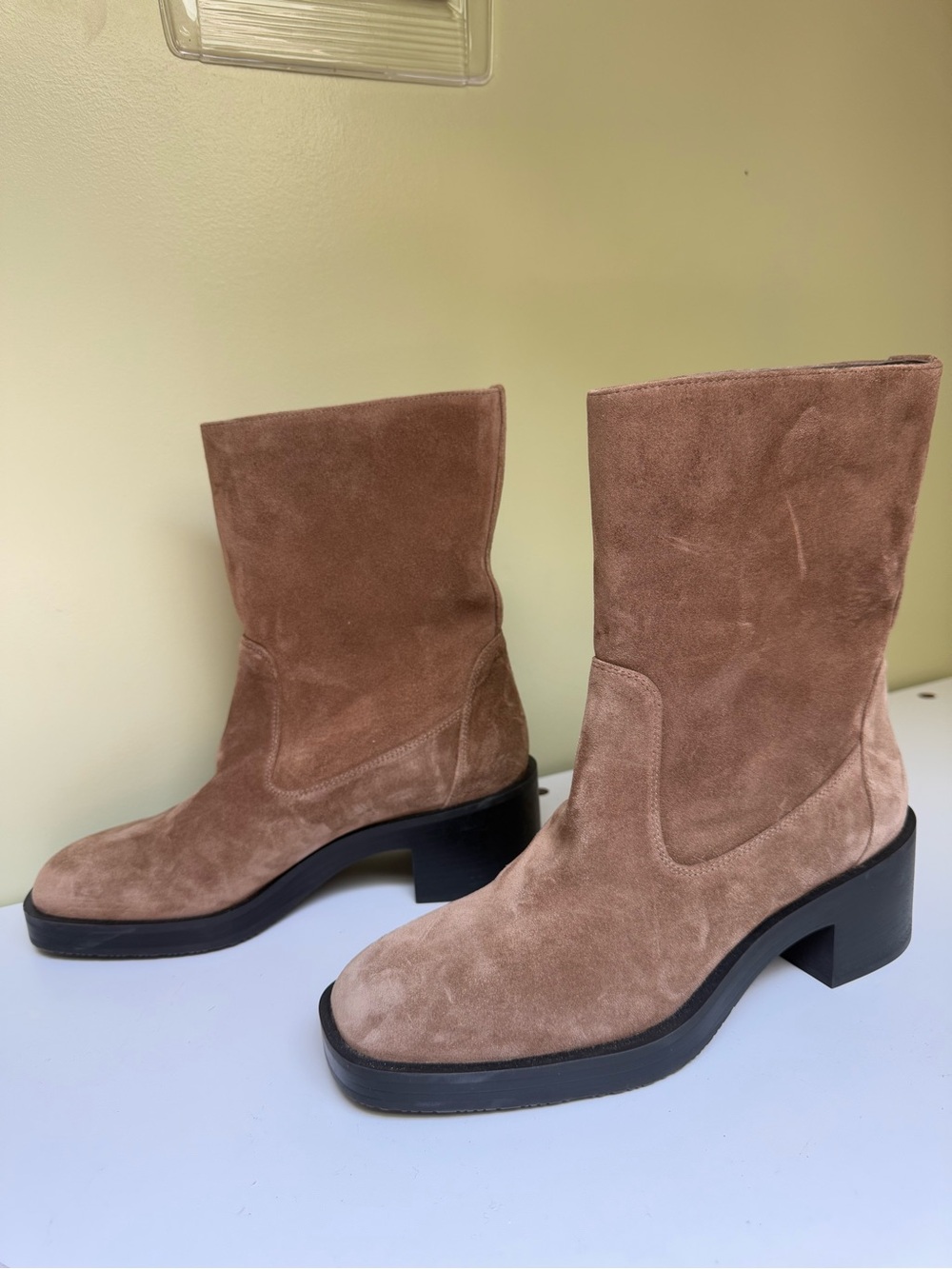 Stuart Weitzman Kaia 40MM Sport Suede Booties size 7B women